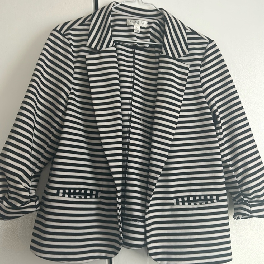Studio JPR bl/wh striped knit jacket  Large